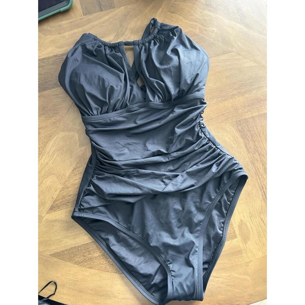 La Blanca One Piece High Neck Keyhole Strappy Back Black Swimsuit Women’s 8